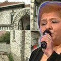 19 Godina od smrti Vide Pavlović: Ekipa Kurir televizije posetila kraj u kojem je živela pevačica, evo šta su rekle…