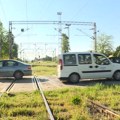 Građani blokirali pružni prelaz u Stanovu zbog uklonjene rampe: Skretničar ostao bez posla