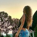 Zavirite u luks vilu našeg poznatog para na Avali! Ogroman bazen i suvi luksuz, vredi pravo bogatstvo, a tu nije kraj (foto)