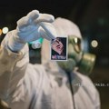 Građani Zrenjanina dezinfikovali prostor na kom su boravile pristalice “SNS-a” tokom proslave rođendana Operacija "Asepsol"…