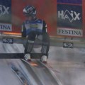 Ovo nikad nije viđeno: Skija "obavila" skok umesto Prevca, Slovenci ostali bez zlata iz najbizarnijeg razloga!