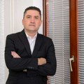 Kovačić tvrdi: Zaposleni u Gradskoj upravi sami sebi dodeljivali milionske poslove