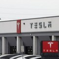 „Tesla” pred sudom zbog optužbi za rasizam prema radnicima