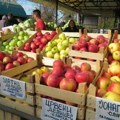 Voće dobro rodilo, ali uvoz jabuke iz Kine i Poljske oborio cene, druga klasa domaće 11 dinara