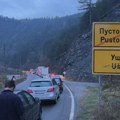 Težak sudar dva kamiona na ozloglašenoj Ibarskoj magistrali: Formirala se kilometarska kolona