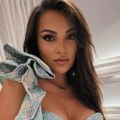 Tamara Milutinović doslovno sija u brutalnom kompletu: Istakla dekolte, a minić... Ne zna se šta je vrelije!