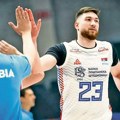 Stižu Krsmanović i Vučićević