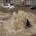 Stravične slike nevremena u Italiji, ljudi evakuisani kod jezera Komo: Metro poplavljen, na ulicama haos