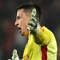 Prava ludnica u Ligi šampiona: Golman pogotkom doneo Benfiki prolaz dalje, Stanković stopama oca gazi sve pred sobom, pet…