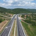 Na naplatnoj stanici Preljina čeka se 15 minuta