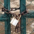 Talas otkaza u čuvenoj fabrici koja posluje više od 100 godina: Preživeli dva svetska rata, privatizacioni pakao, sada su na…