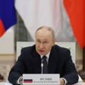 UKRAJINSKA KRIZA Putin potpisao zakon - Rusija može da upotrebi vojsku za zaštitu građana u inostranstvu