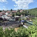 Na tradicionalnim skokovima na sarajevskom kupalištu i trojica Kragujevčana (VIDEO)