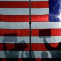Istraživanje: Više od 80 odsto Amerikanaca zabrinuto za stanje demokratije u SAD