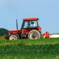 Javni poziv za subvencije za nabavku zaštitnog rama za traktore: Čuva vozača prilikom prevrtanja