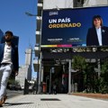 Izbori u senci najteže krize: Argentinci biraju predsednika i poslanike, među favoritima je kontroverzni Trampov fan