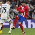 Fudbaleri Atletiko Madrida i Reala remizirali u „madridskom derbiju”