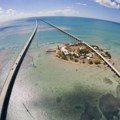 Inženjersko čudo: Auto-put koji „lebdi“ nad morem i prolazi preko 44 ostrva