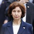 Predsednica Siljanovska Davkova upisala se u knjigu žalosti u ambasadi Srbije u Skoplju