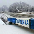 Snežna drama u selu Erčege kod Ivanjice! Dvoje Rusa se zaglavilo u snegu, pa ni makac! Navigacija ih poslala ravno u smet, a…