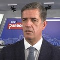 Miljuš: Plafon u školi pada, pritvori se produžavaju, vlast tone u represiju