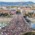 Hiljade ljudi na maršu u Budimpešti podržalo Orbana, na rivalskom skupu hiljade podržale opoziciju