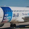 Spor u Crnoj Gori oko poruke ispisane na avionu "Air Montenegro"