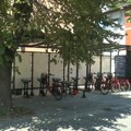 Električni bicikli stigli u Topolu, postavljeni na dve lokacije (VIDEO)