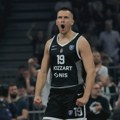 VIDEO Nestvaran koš Lakića uz zvuk sirene, "grobari" u transu