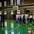 Stevović uručio sportsku opremu i Prvoj kragujevačkoj gimnaziji