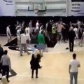 VIDEO: Tuča mladih košarkaša, uleteo i Gurović