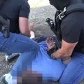 "Policija, lezi dole!" Pogledajte kako su pohapšeni dileri - zaplenjeno 50 kilograma marihuane (video)