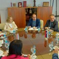 Dogovorena razmena poseta nastavnika i učenika iz Srbije i Republike Srpske na Dan srpskog jedinstva
