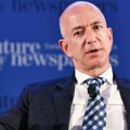 "Nijedna nacija nema veće mogućnosti": Džef Bezos čestitao Trampu