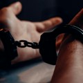 Uhapšen osumnjičeni za skrnavljenje mesta na kom se odaje pošta stradalima u padu nadstrešnice na Železničkoj stanici u…