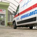 Više povreda u saobraćajnim nezgodama, jedna osoba ubodena nožem