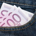 U Srbiji prijavljena mesečna plata od 1,2 miliona €: Šokiraće vas čime se bavi, ovo je mnogima san