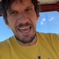 (Video) Bobi za traktorskim volanom: „Malo bleja, malo teretana“