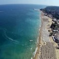 Srbi otkrili "novu" destinaciju za letovanje: Noćenje košta 23 evra, a giros 4!