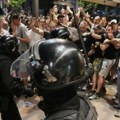 „Vučić prkosi, velika eskalacija“: Kako svetski mediji izveštavaju o protestima u Srbiji?