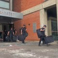 Policija napustila Filozofski fakultet u Novom Sadu
