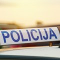 Četiri i po godine uzimala novac u policiji, a neće ići u zatvor Službenica (51) priznala da je krala od taksi za vozačke…