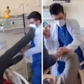 Neverovatan snimak: Doktor pesnicama tukao pacijenta, jer je tražio da mu se lepše obraća?!