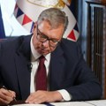 Vučić raspisao vanredne parlamentarne izbore za 25. oktobar