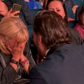 Potresne scene na koncertu Tome Zdravkovića: Darko Lazić sišao u publiku, Tomina udovica se slomila i jeca