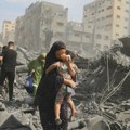 Izrael i Palestinci: UN kažu da su Izrael i Hamas počinili ratne zločine – šta kaže pravo