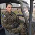 (Foto): "Kada se udruže snaga i želja za uspehom, nemoguće ne postoji" Draženka je jedini žena pilot u Oružanim snagama…