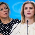 Zaharova brutalno reagovala na izjave premijerke Letonije: "Hoće li biti dovoljno gvožđa, ili ćete kupovati od Rusije"?