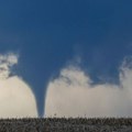Serija superćelijskijh oluja opkolila Srbiju, nastao i tornado: Ovi predeli noćas na najjačem udaru nepogoda