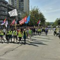 FOTO, VIDEO: Studenti krenuli peške iz Novog Sada na protest u Subotici